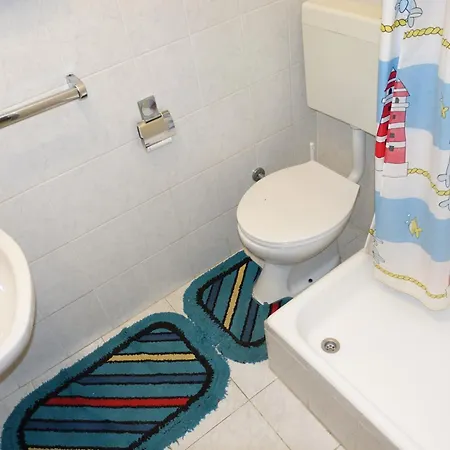 14733a Apartment Nin